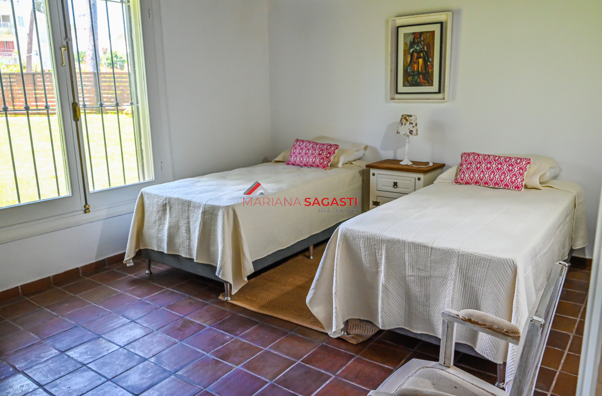 Casa ID.4042 - Casa en Venta, Mansa, Punta del Este, 3 Dormitorios.