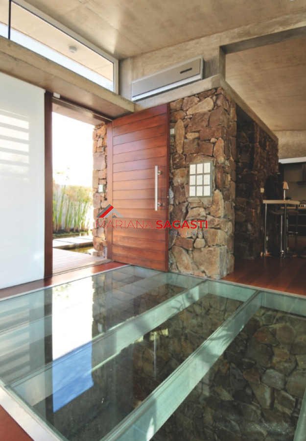 Casa ID.3888 - Venta Casa Las Cumbres 