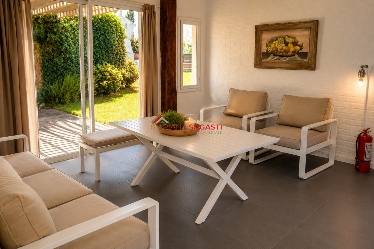 Casa ID.4042 - Casa en Venta, Mansa, Punta del Este, 3 Dormitorios.