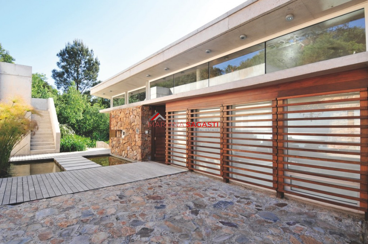 Casa ID.3888 - Venta Casa Las Cumbres 