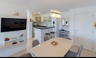 Hermoso Apartamento en torre Arenas del Mar 2