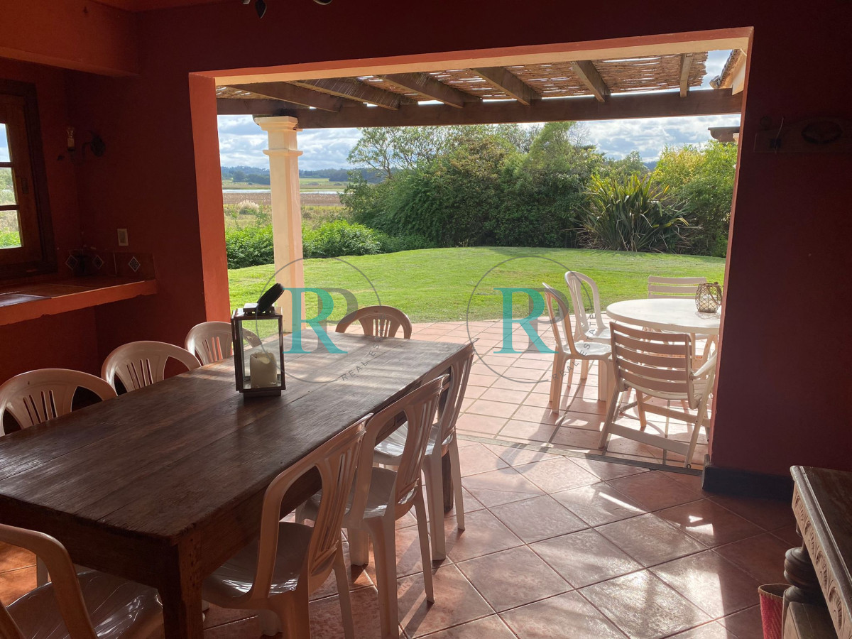 Casa ID.1119 - Casa en Venta  Pinares, Punta del Este