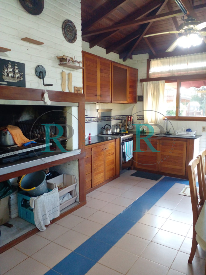 Casa ID.2390 - Casa en venta en Pinares zona ideal!!