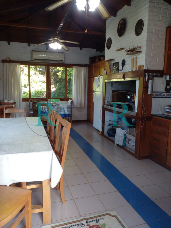 Casa ID.2390 - Casa en venta en Pinares zona ideal!!