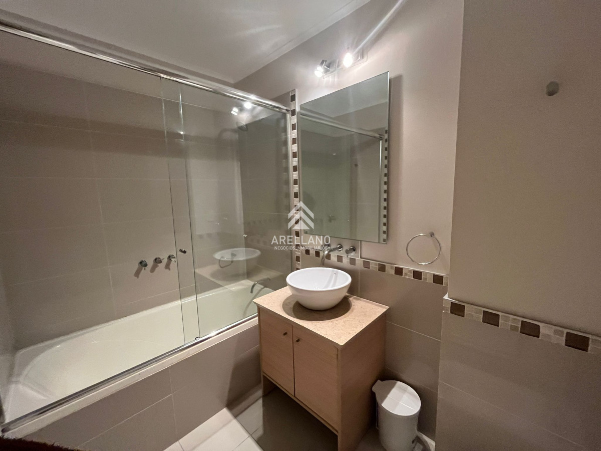 Apartamento ID.4690 - Venta apartamento 3 dormitorios y dependencia 