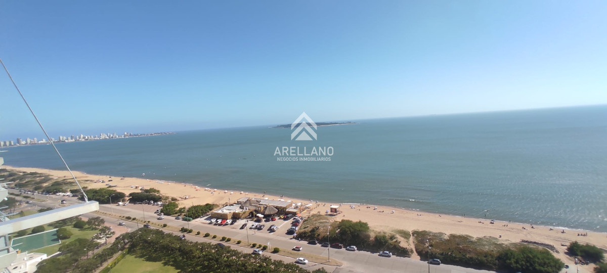 Apartamento ID.5979 - 3 dormitorios playa mansa, frente al mar, punta del este