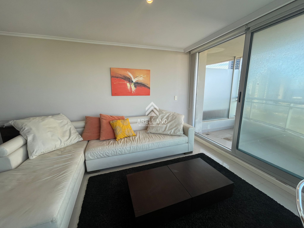 Apartamento ID.4690 - Venta apartamento 3 dormitorios y dependencia 