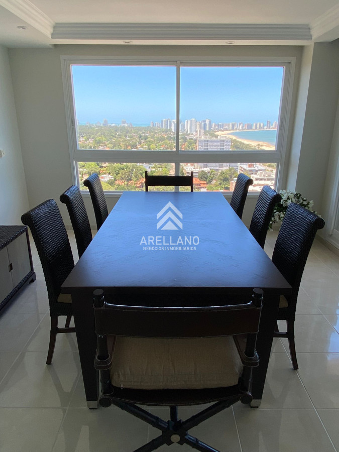 Apartamento ID.5973 - VENTA DE APARTAMENTO DE 3 DORMITORIOS EN MANSA PUNTA DEL ESTE EN EDIFICIO LE JARDIN PUNTA DEL ESTE