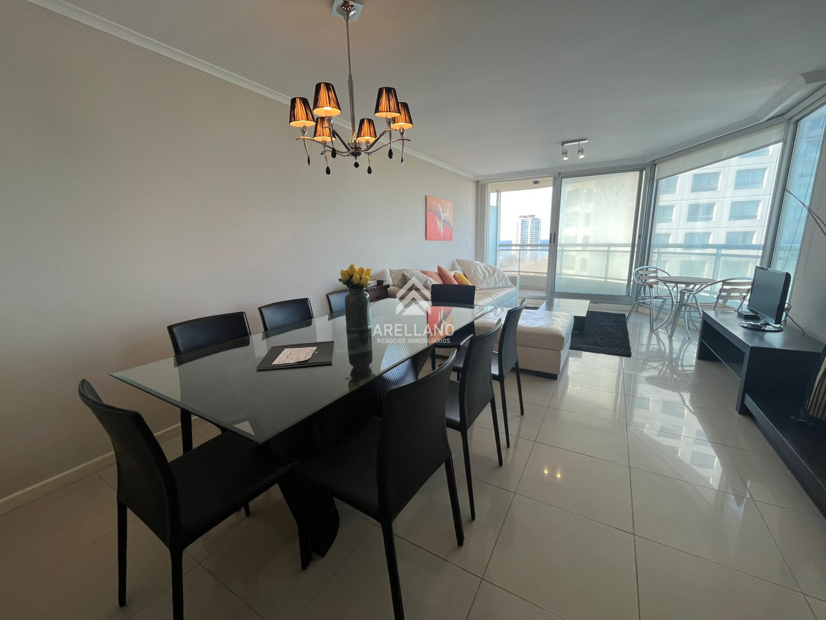 Apartamento ID.4690 - Venta apartamento 3 dormitorios y dependencia 