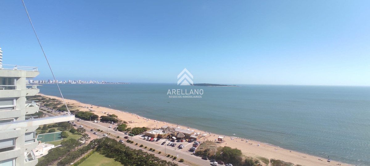 Apartamento ID.5979 - 3 dormitorios playa mansa, frente al mar, punta del este