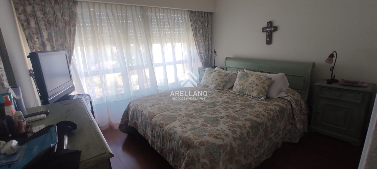 Apartamento ID.5979 - 3 dormitorios playa mansa, frente al mar, punta del este