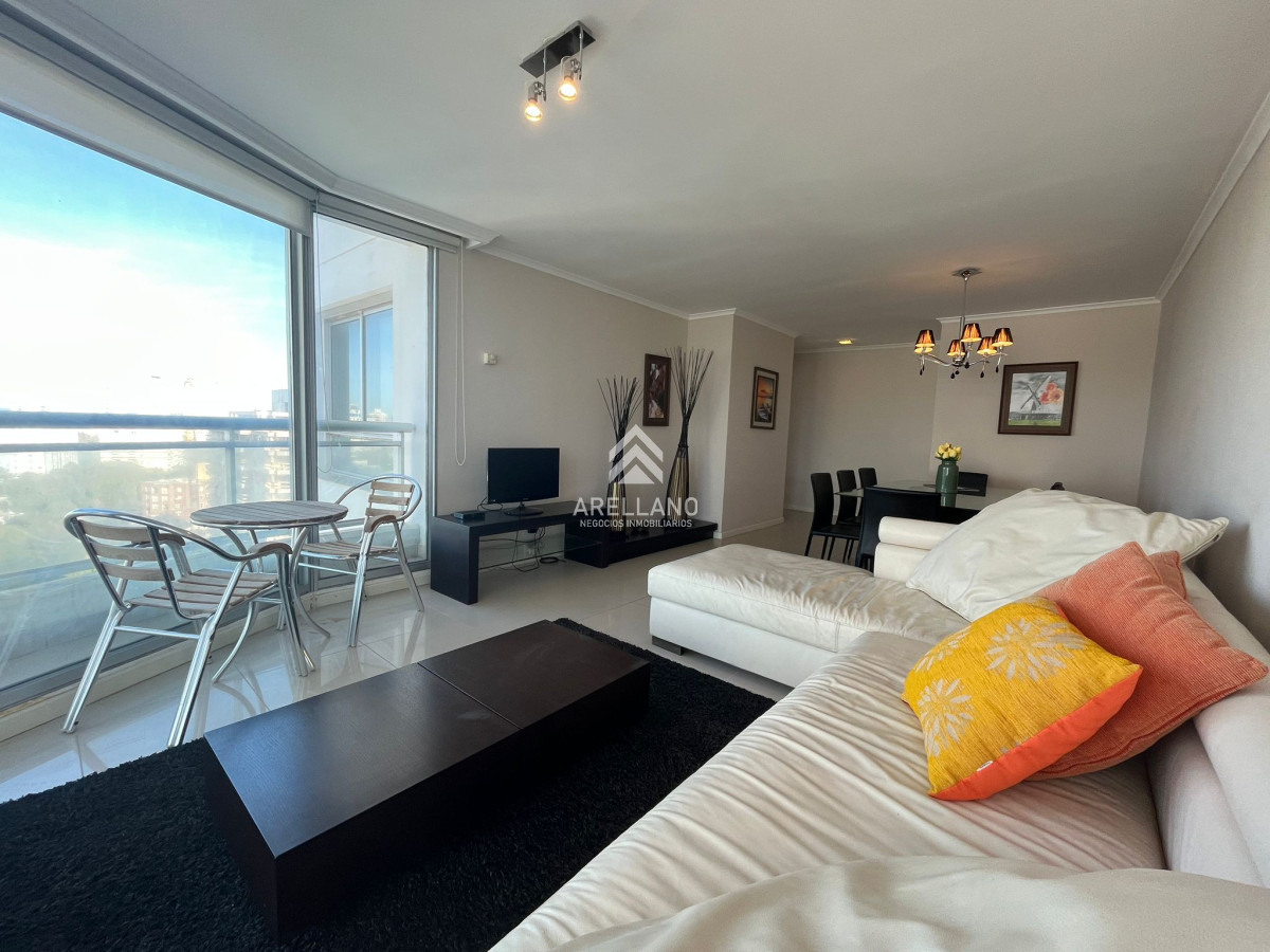 Apartamento ID.4690 - Venta apartamento 3 dormitorios y dependencia 
