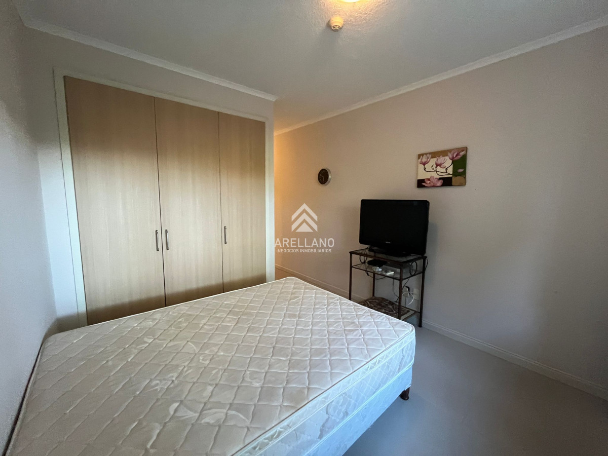 Apartamento ID.4690 - Venta apartamento 3 dormitorios y dependencia 