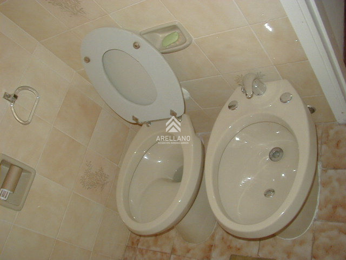 Apartamento ID.6076 - Apartamento en Venta, Peninsula, Punta del Este, 2 Dormitorios.