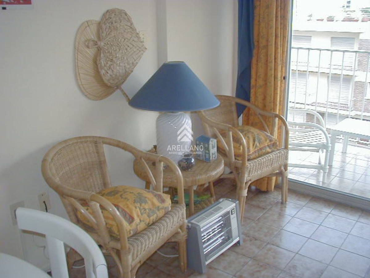 Apartamento ID.6076 - Apartamento en Venta, Peninsula, Punta del Este, 2 Dormitorios.