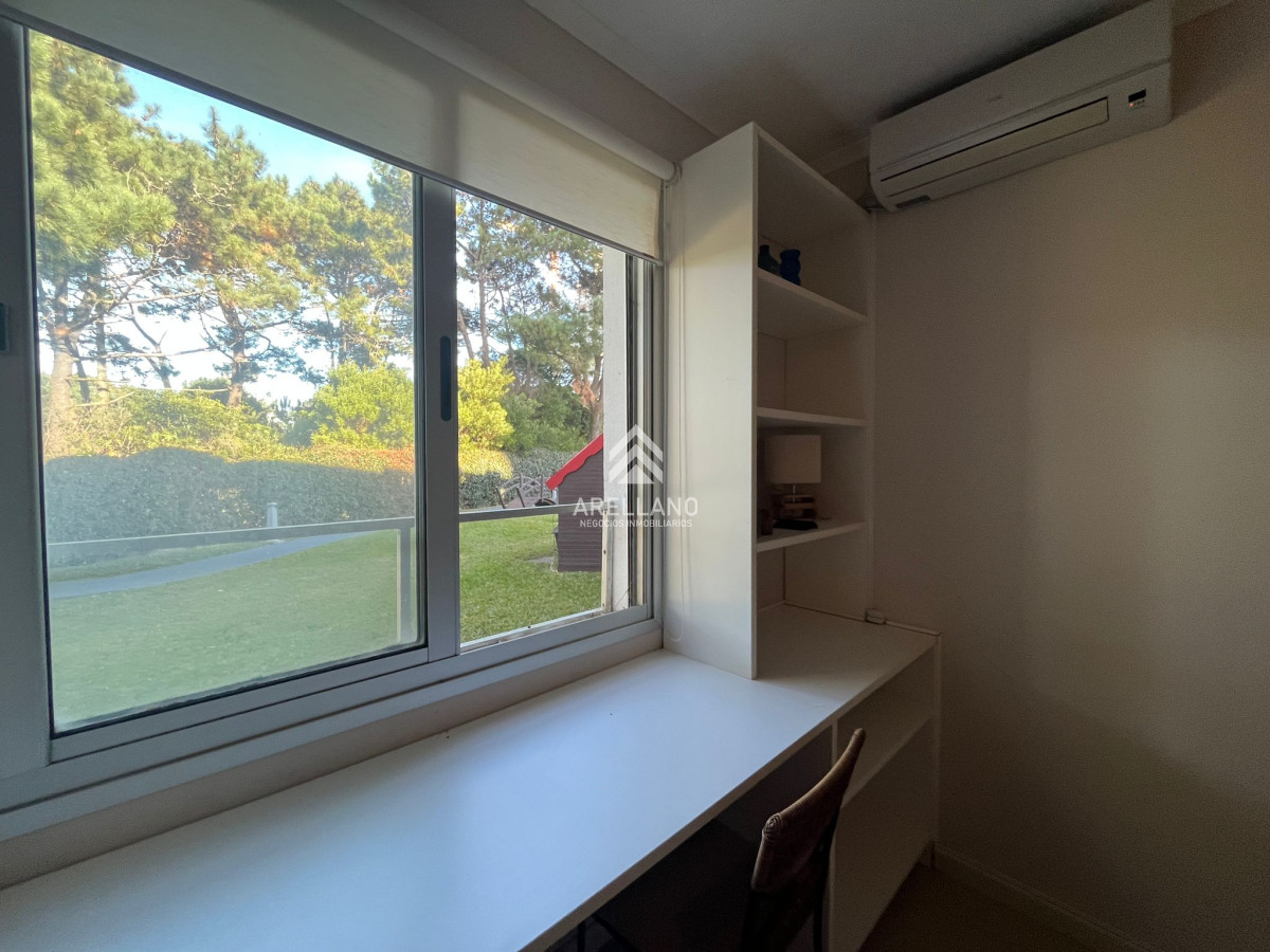 Apartamento ID.4690 - Venta apartamento 3 dormitorios y dependencia 