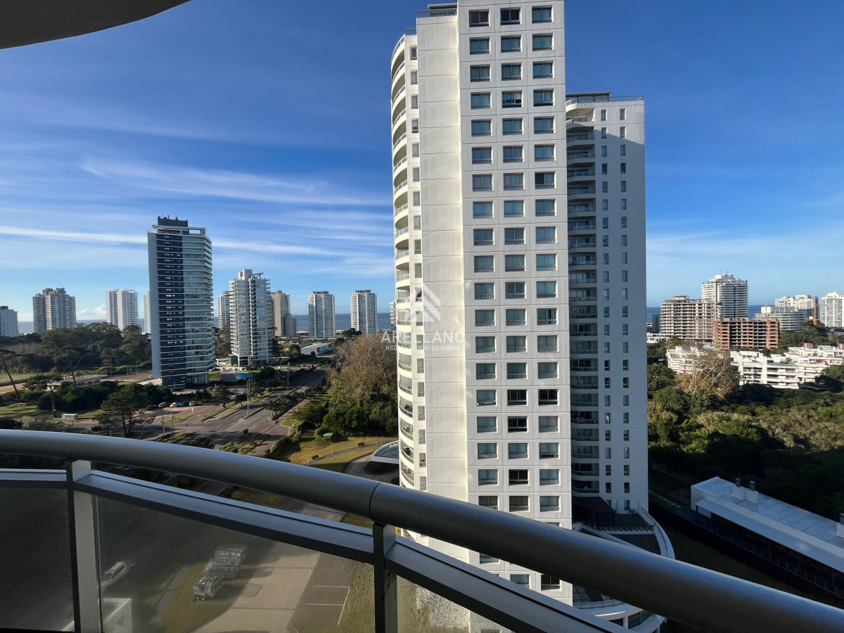 Apartamento ID.4690 - Venta apartamento 3 dormitorios y dependencia 