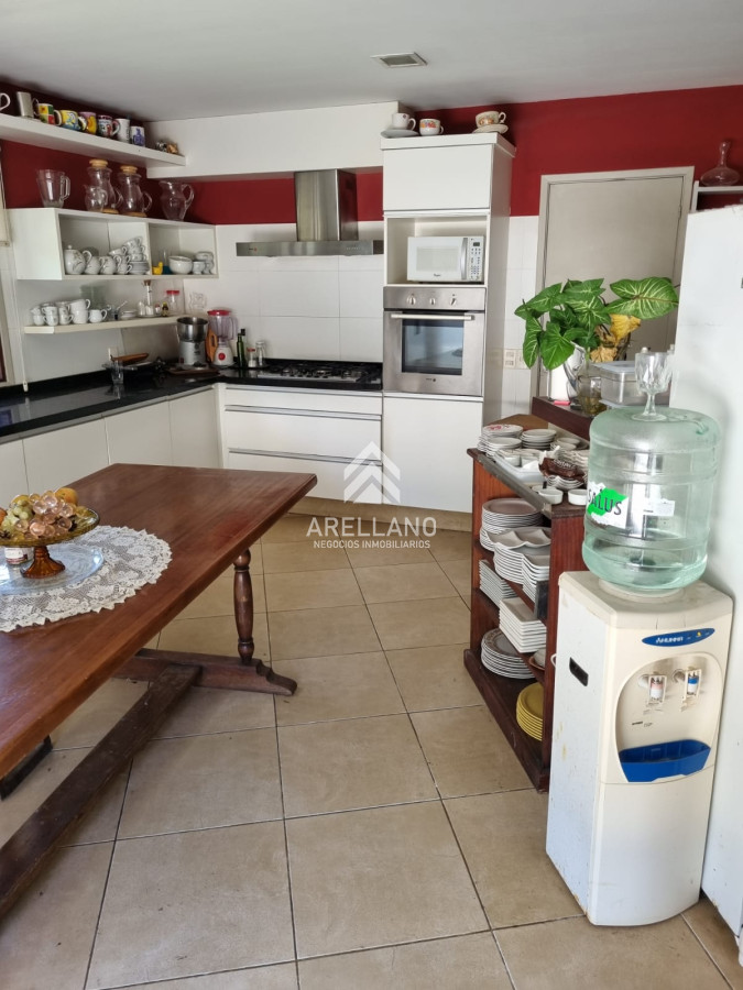 Casa ID.5085 - Casa a la venta de 5 dormitorios en Punta del Este