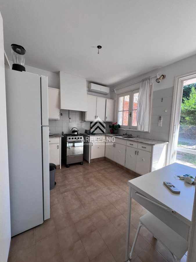 Casa ID.2660 - Chalet en Venta - Estupendo para vivienda de todo el año