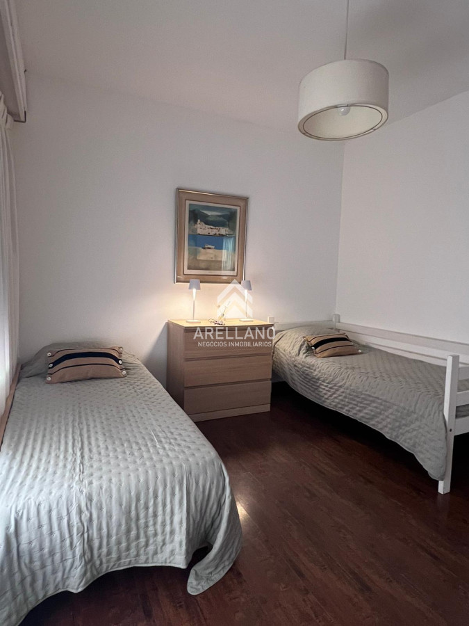 Casa ID.2660 - Chalet en Venta - Estupendo para vivienda de todo el año