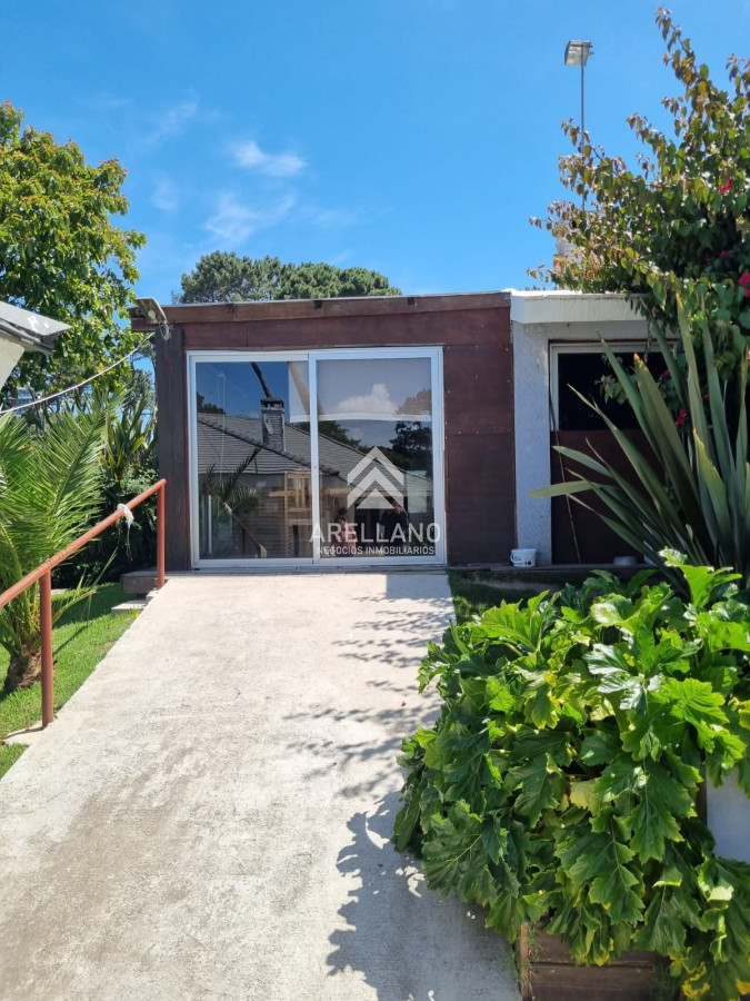 Casa ID.5085 - Casa a la venta de 5 dormitorios en Punta del Este