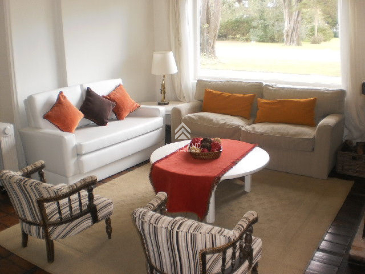 Casa ID.2792 - Casa en  Alquiler, San Rafael, Punta del Este, 4 Dormitorios.
