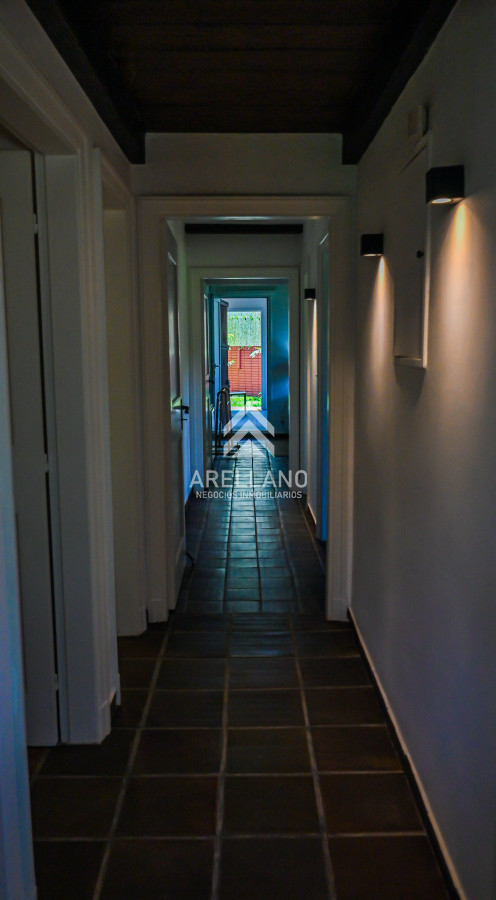 Casa ID.4569 - Casa en Venta, Mansa, Punta del Este, 3 Dormitorios.