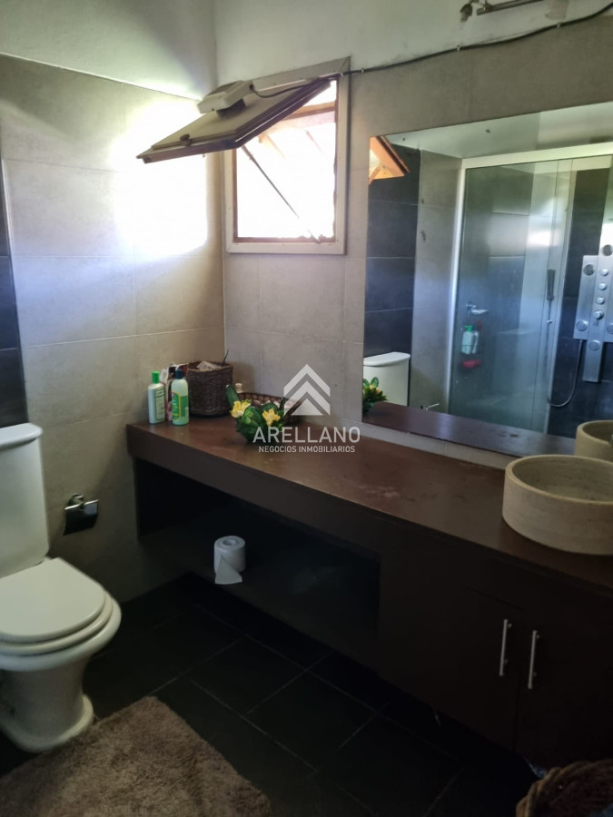 Casa ID.5085 - Casa a la venta de 5 dormitorios en Punta del Este