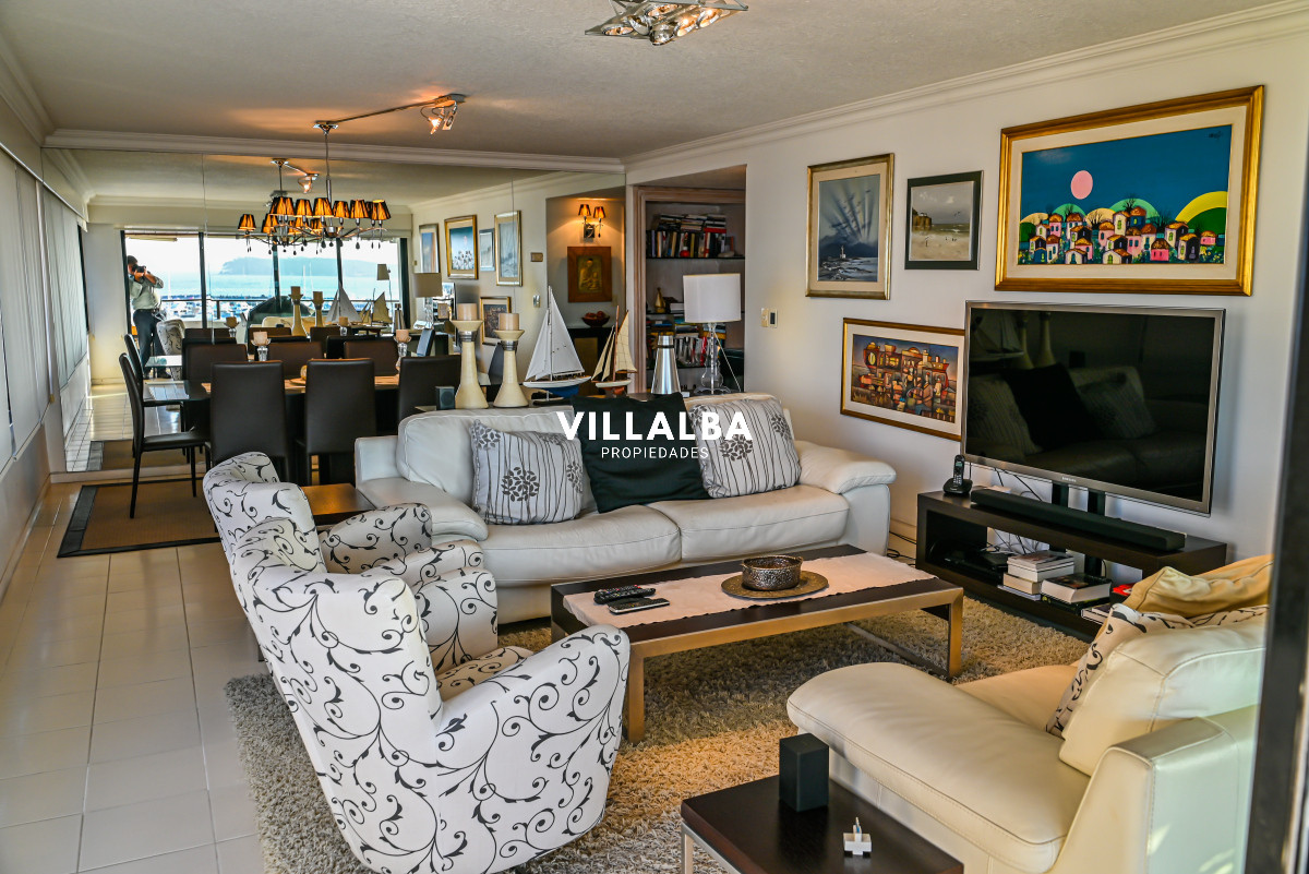 Apartamento ID.3628 - Apartamento en Venta y Alquiler, Peninsula, Punta del Este, 3 Dormitorios.