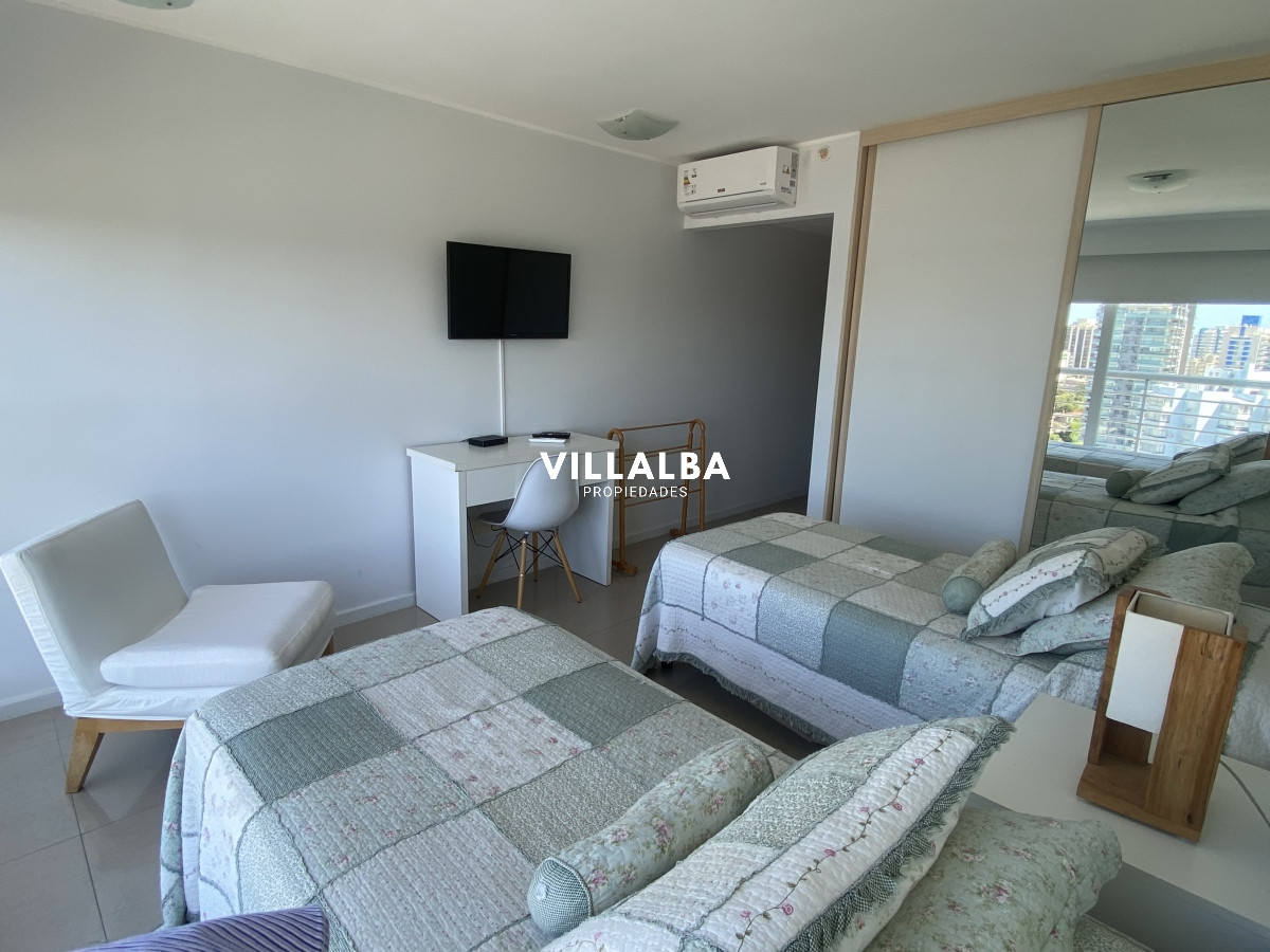 Apartamento ID.4204 - Apartamento en Venta y Alquiler, Mansa, Punta del Este, 3 Dormitorios.
