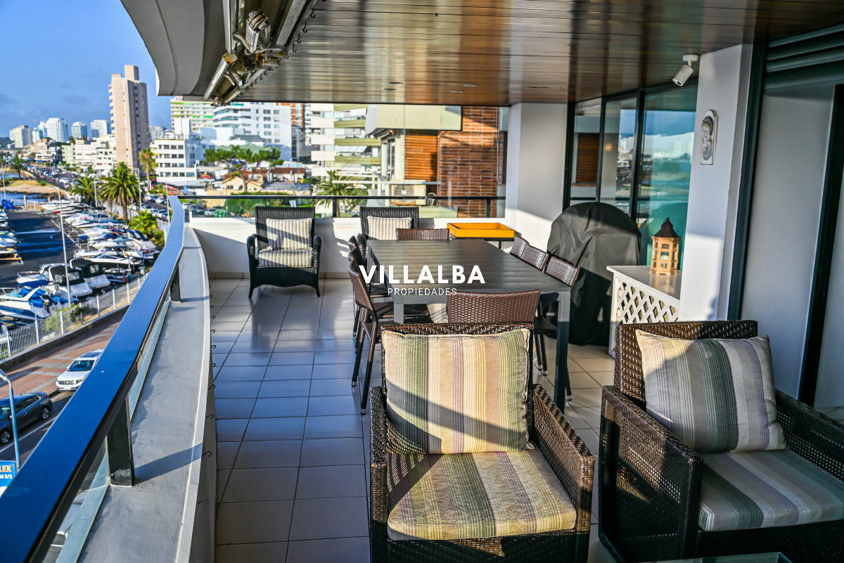 Apartamento ID.3628 - Apartamento en Venta y Alquiler, Peninsula, Punta del Este, 3 Dormitorios.