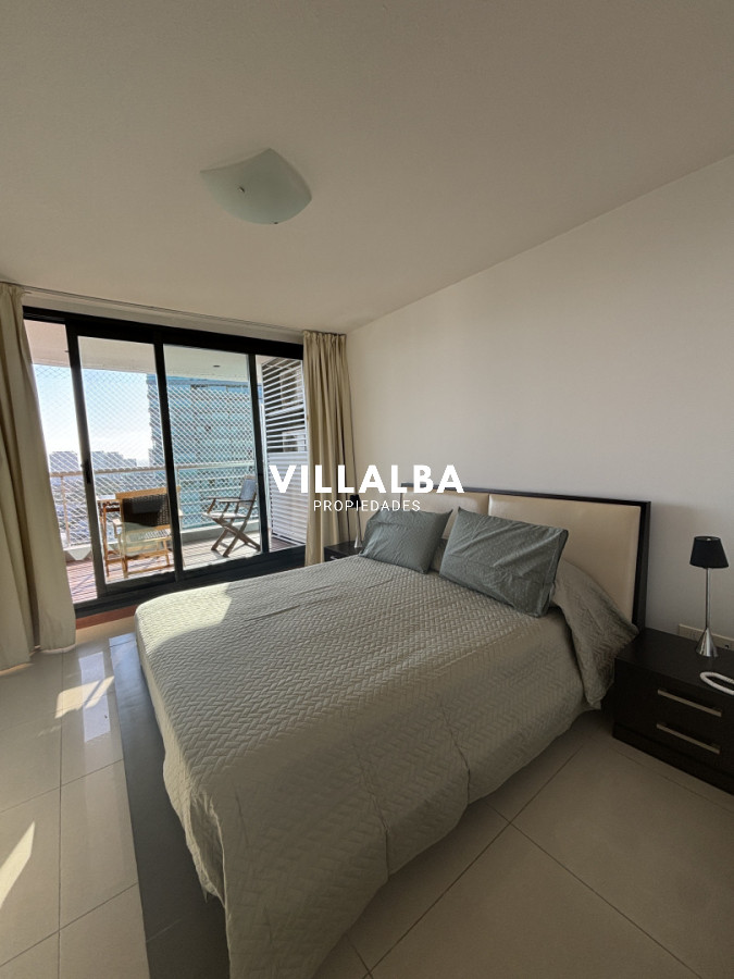 Apartamento ID.4316 - Penthouse a la Venta, en Roosevelt, 3 dormitorios