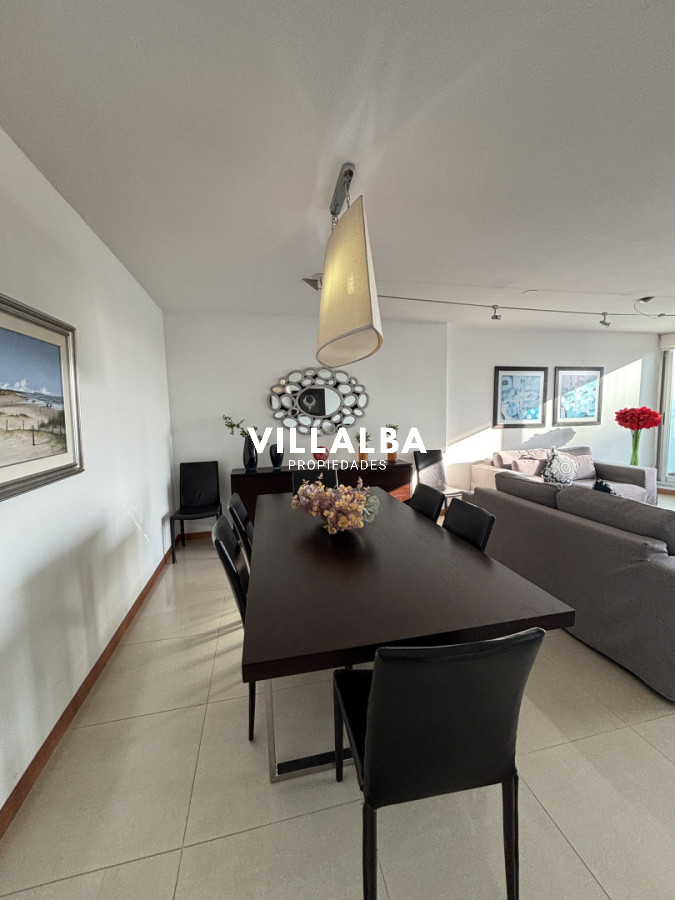 Apartamento ID.4316 - Penthouse a la Venta, en Roosevelt, 3 dormitorios