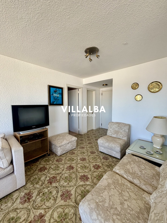 Apartamento ID.4139 - Apartamento en Venta y Alquiler, Peninsula, Punta del Este, 2 Dormitorios.