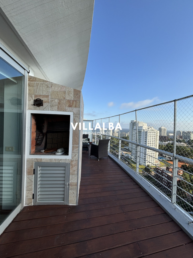 Apartamento ID.4316 - Penthouse a la Venta, en Roosevelt, 3 dormitorios