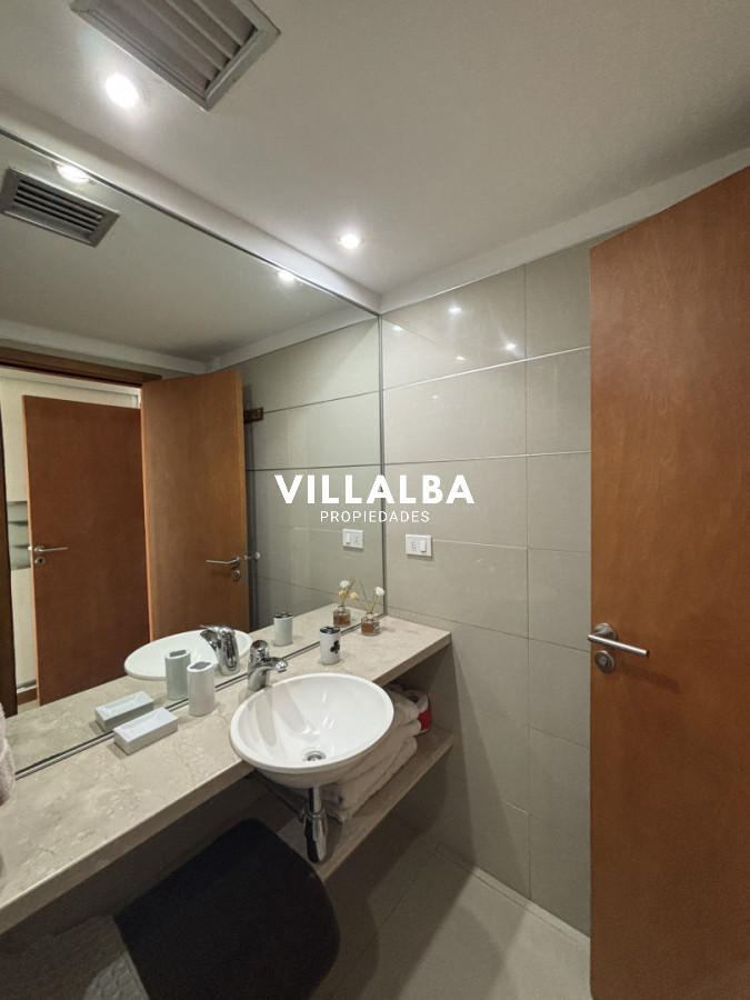 Apartamento ID.4316 - Penthouse a la Venta, en Roosevelt, 3 dormitorios