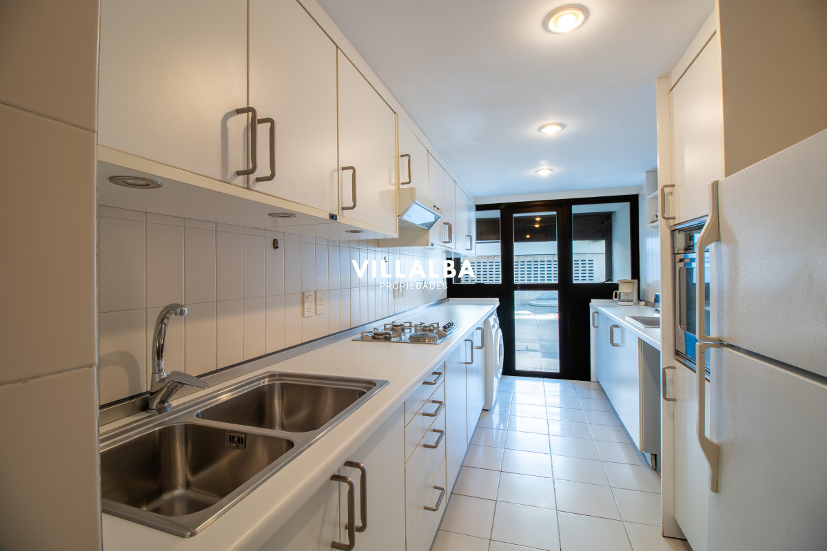 Apartamento ID.3625 - Apartamento en venta, Peninsula, Punta del Este, 3 Dormitorios.