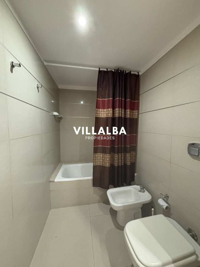 Apartamento ID.4316 - Penthouse a la Venta, en Roosevelt, 3 dormitorios