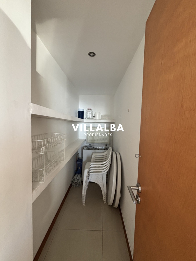 Apartamento ID.4316 - Penthouse a la Venta, en Roosevelt, 3 dormitorios