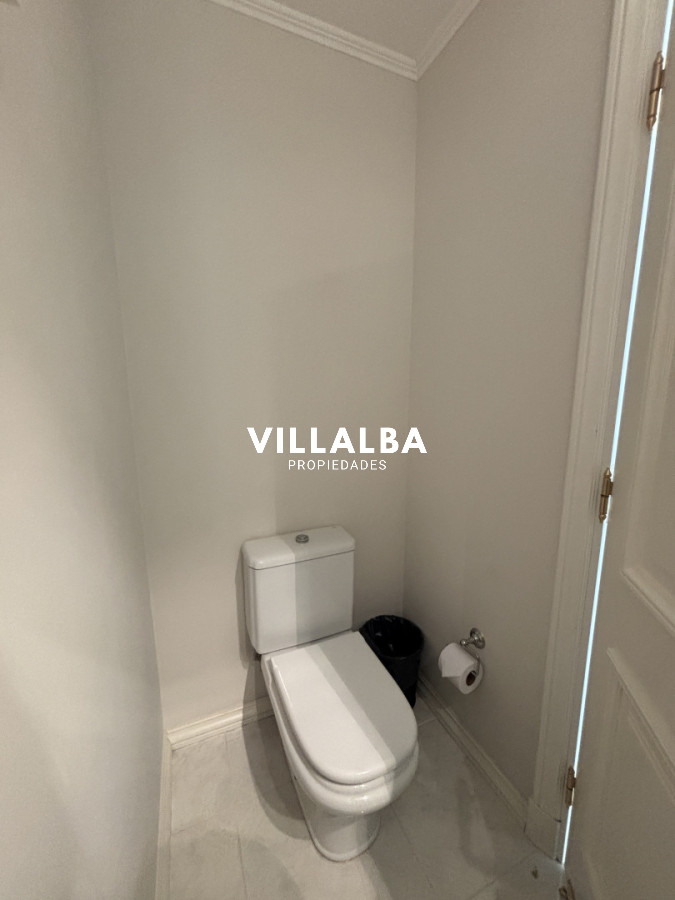 Apartamento ID.4305 - CORAL TOWER VENTA DE APARTAMENTO DE 3 SUITES + DEPENENDECNIA PLAYA MANSA PUNTA DEL ESTE