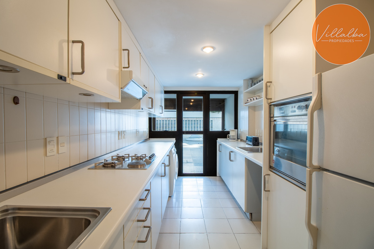 Apartamento ID.3625 - Apartamento en venta, Peninsula, Punta del Este, 3 Dormitorios.