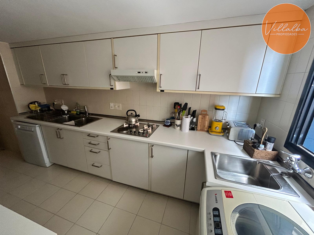 Apartamento ID.3628 - Apartamento en Venta y Alquiler, Peninsula, Punta del Este, 3 Dormitorios.