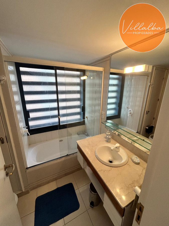 Apartamento ID.3628 - Apartamento en Venta y Alquiler, Peninsula, Punta del Este, 3 Dormitorios.