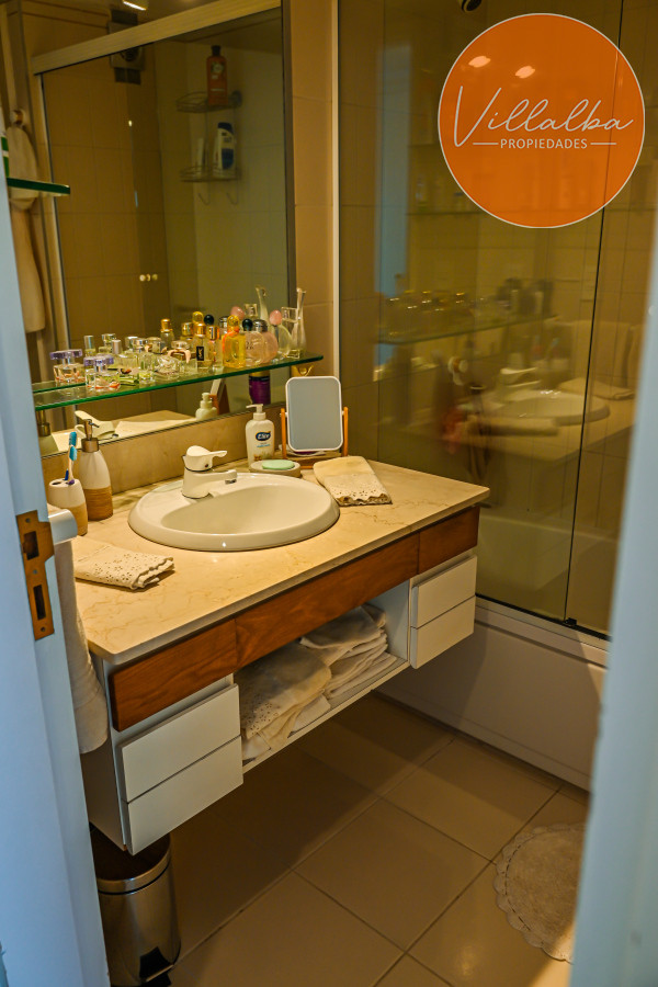 Apartamento ID.3628 - Apartamento en Venta y Alquiler, Peninsula, Punta del Este, 3 Dormitorios.