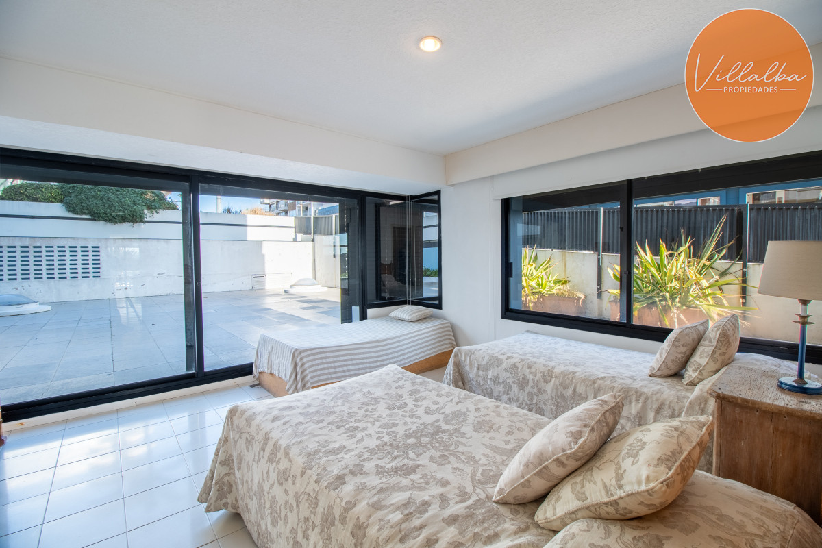 Apartamento ID.3625 - Apartamento en venta, Peninsula, Punta del Este, 3 Dormitorios.