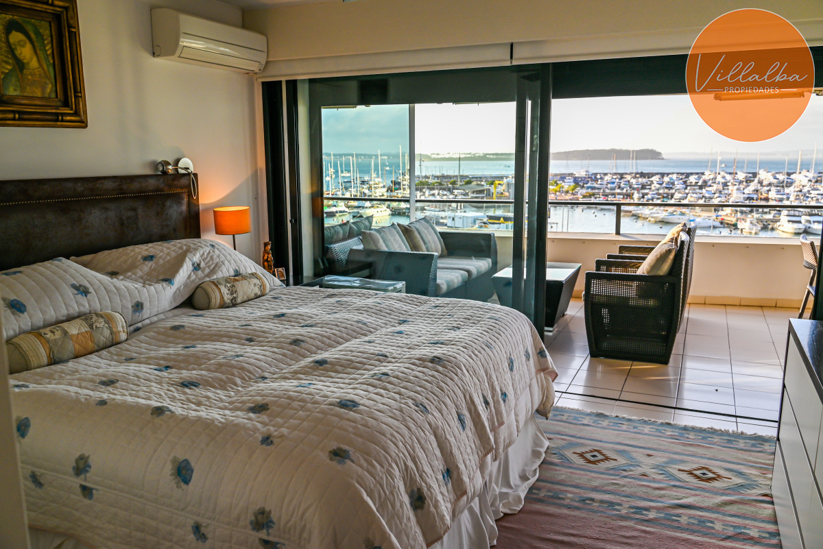 Apartamento ID.3628 - Apartamento en Venta y Alquiler, Peninsula, Punta del Este, 3 Dormitorios.
