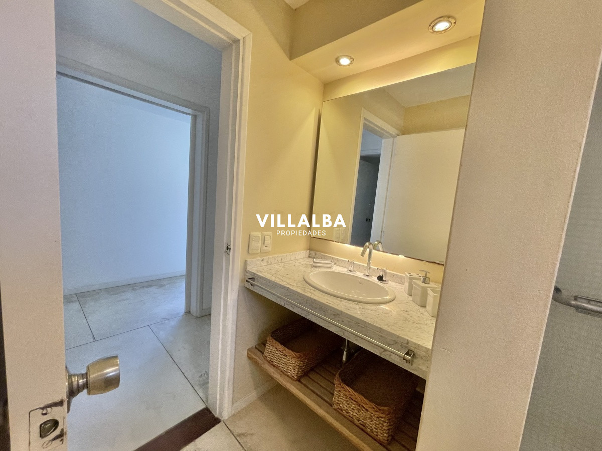 Apartamento ID.1943 - VENTA DE HERMOSA CASA DE 4 DORMITORIOS EN LUGANO PUNTA DEL ESTE 