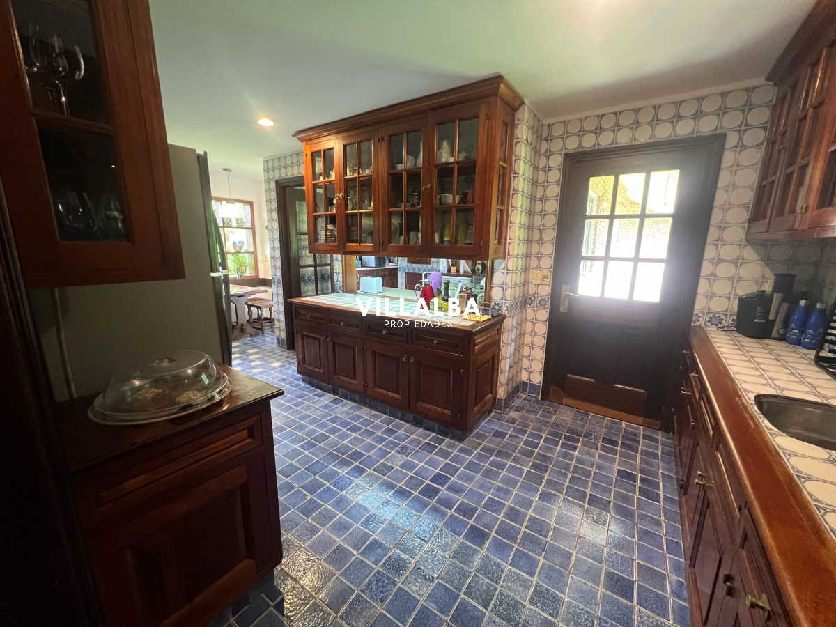 Casa ID.4518 - Exclusiva Residencia en la Zona Más Prestigiosa de Punta del Este