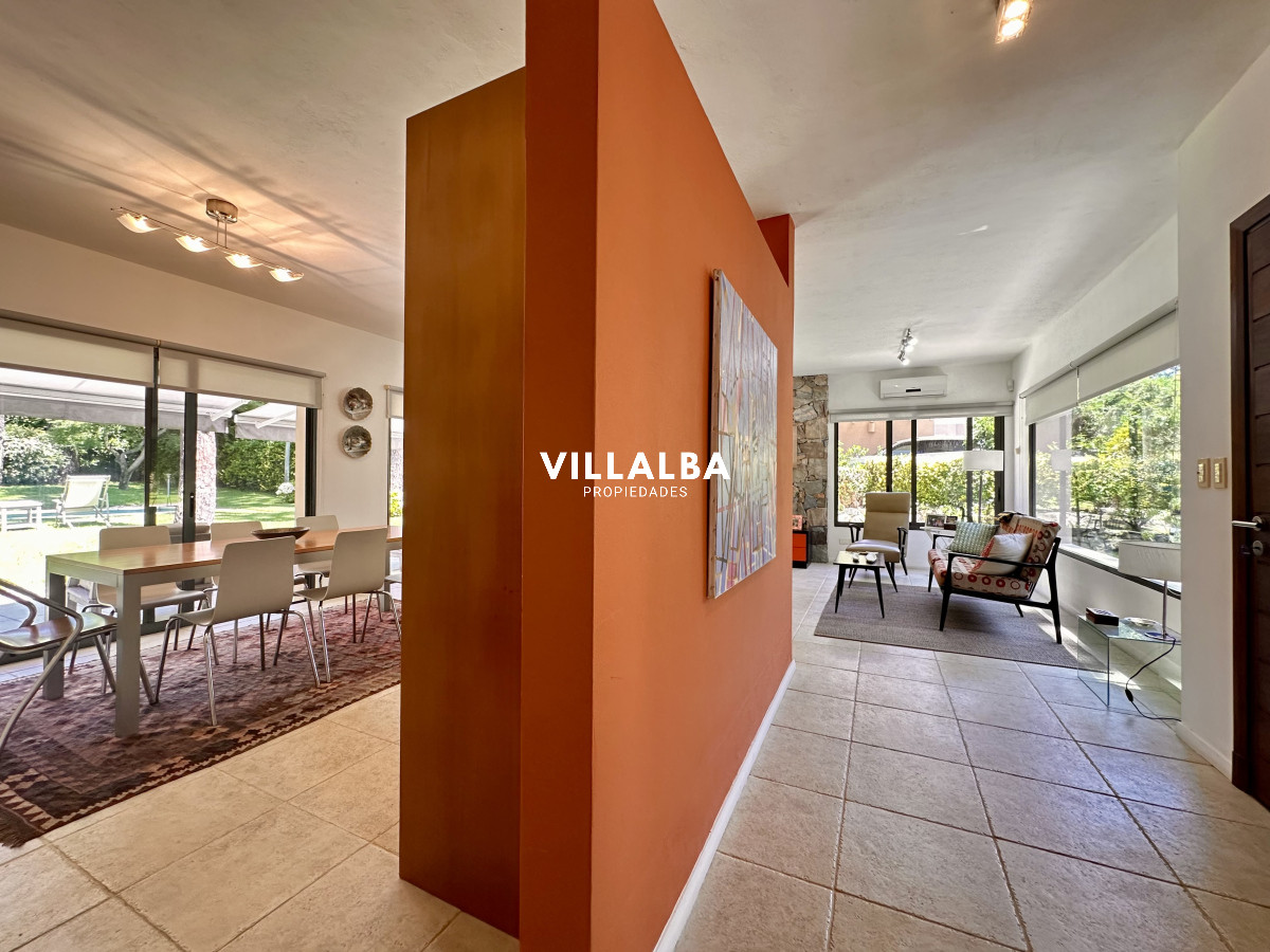 Casa ID.4625 - Casa en venta en barrio privado, Punta del Este