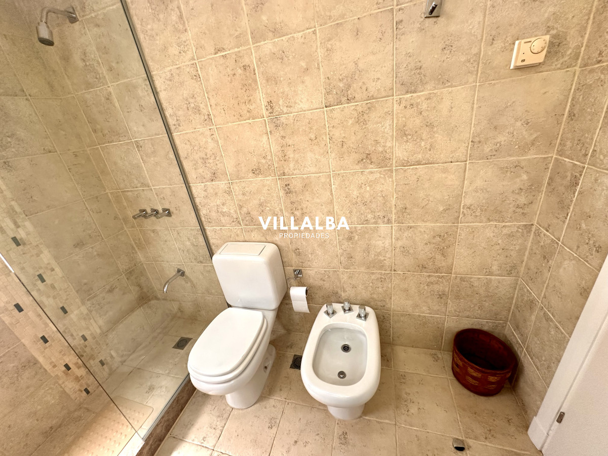 Casa ID.4625 - Casa en venta en barrio privado, Punta del Este